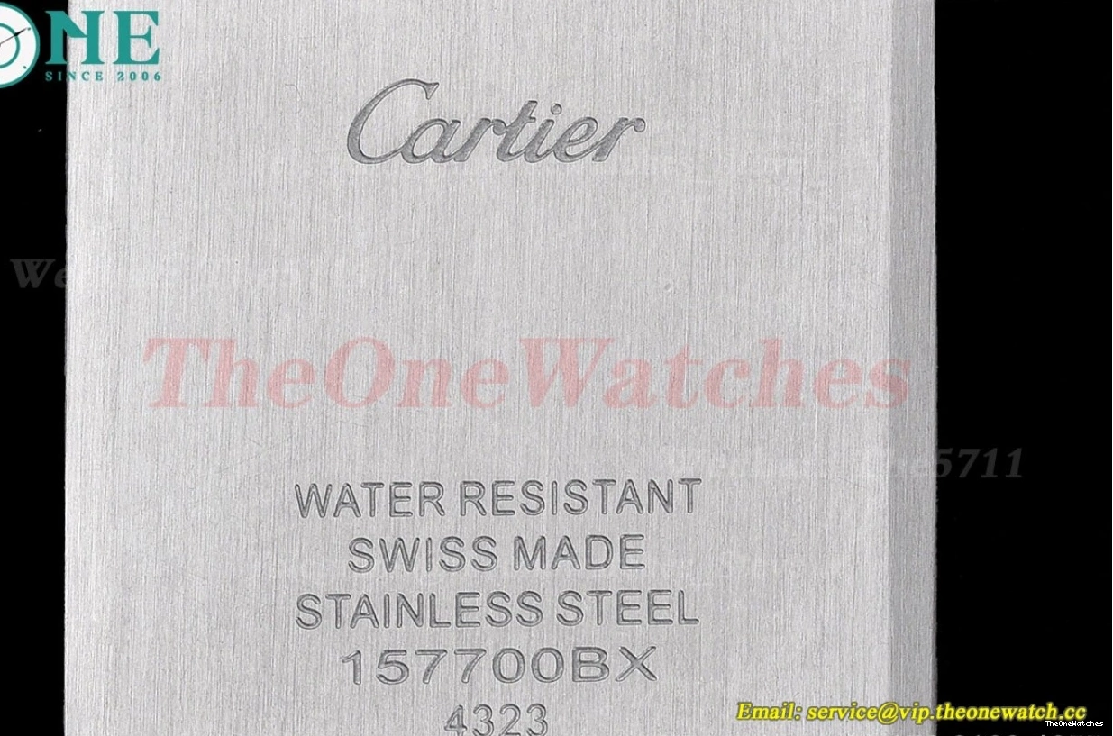 Quartz Leather White Strap LE Blue dial SS Small On Tank K11F Must 0330